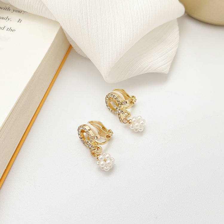 Khuyên tai kẹp không bấm lỗ chốt cố định K039 bằng hợp kim mạ vàng hình khối đính đá và hạt trai dáng midi Leous