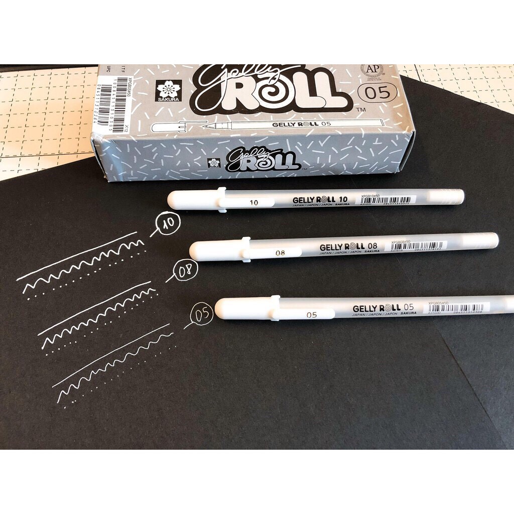 Bút gel trắng đi nét SAKURA Gelly Roll, đi nét mềm mượt
