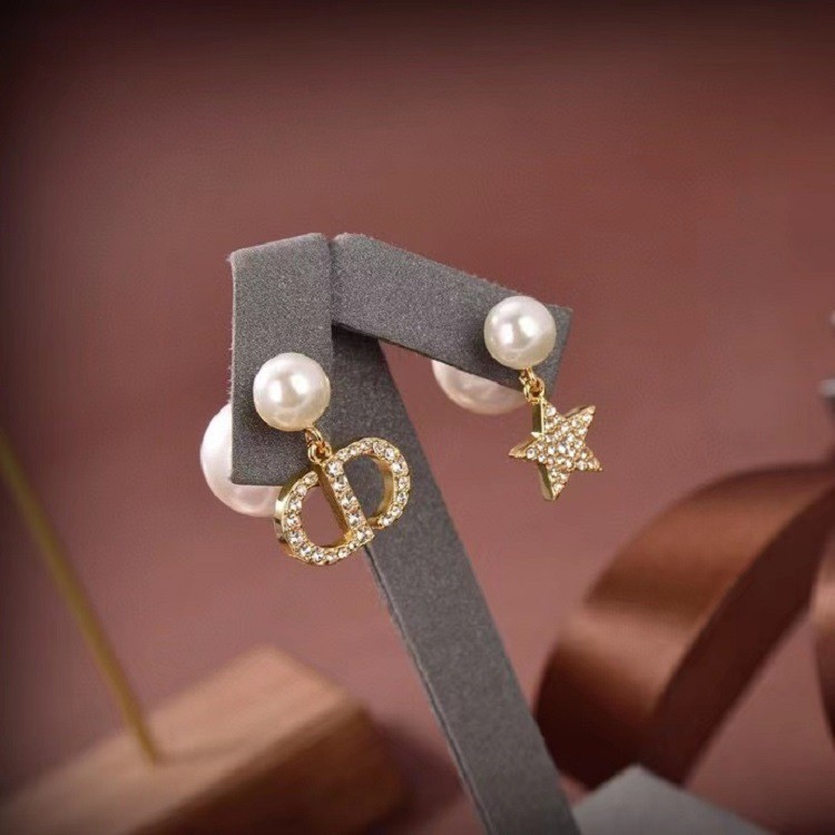 Bông Tai Mạ Vàng Hình Ngôi Sao Và Chữ Cd Chất Lượng Cao 𝑫ìor