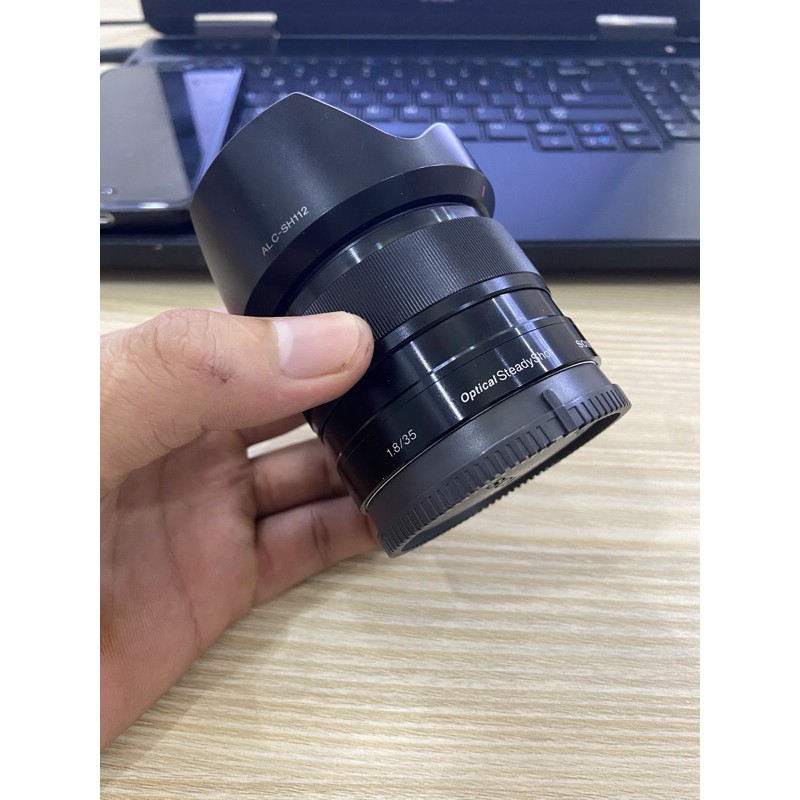 lens sony E 1.8/35 OSS