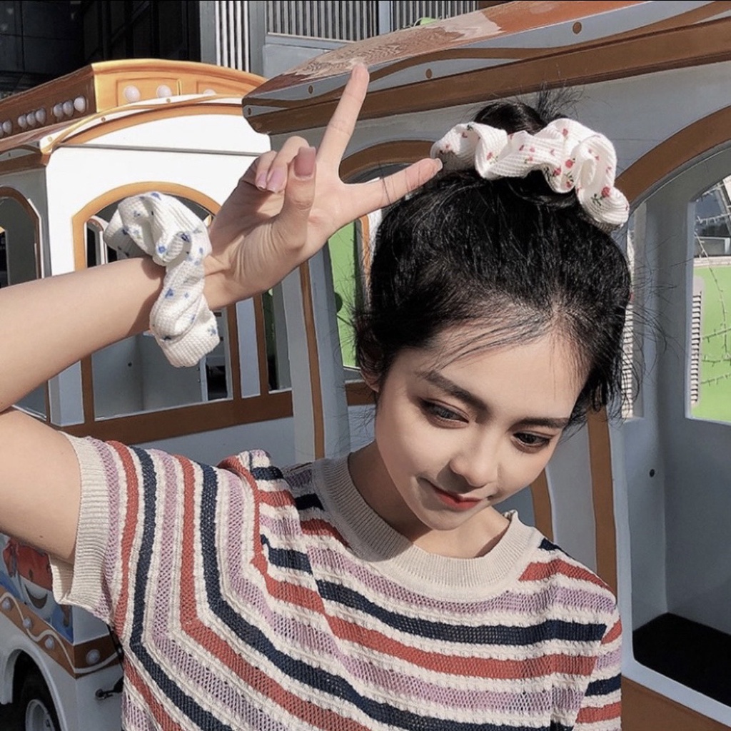 [Handmade] Scrunchies dây buộc tóc mẫu hoa nhỏ dễ thương dành cho bạn nữ
