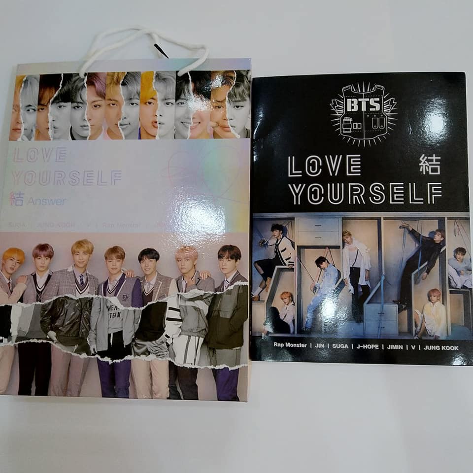 Combo Photo album Love Yourself: Answer (2 Bìa Tùy Chọn)