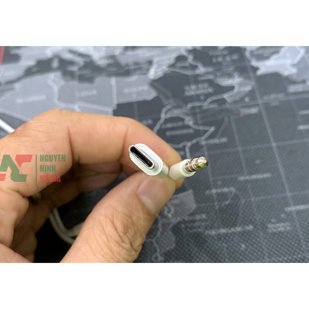 Cáp Chuyển Đổi Cổng Type C Sang 1 Cổng 3.5mm Dài 1M Có Mic Earldom AUX41 (Kèm Phím Điều Chỉnh Âm Lượng )