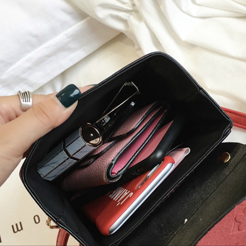 Túi Đeo Chéo Mini Trang Trí Đinh Tán Phong Cách Hàn Quốc