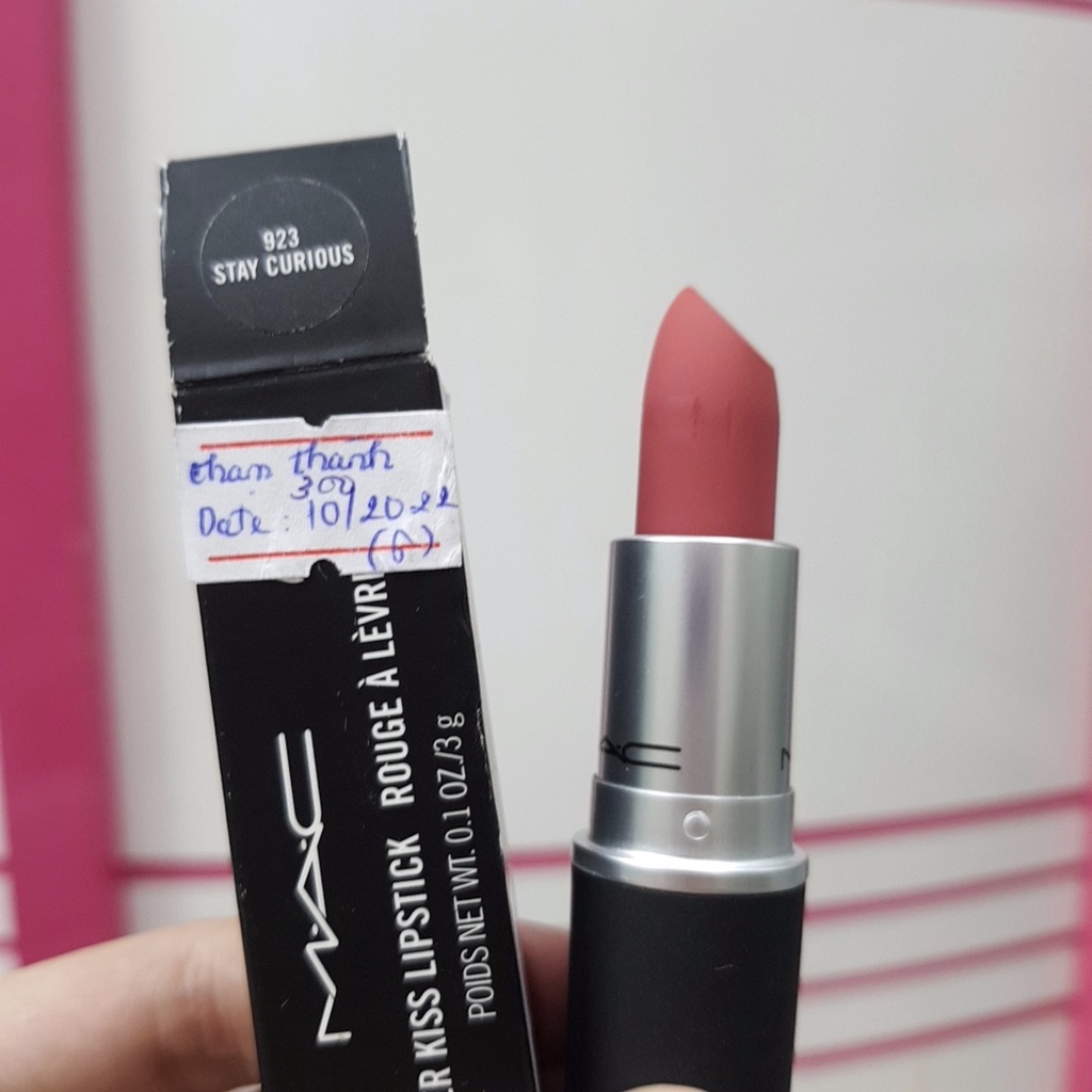 (Date 10/2022) Thanh lý son MAC Powder Kiss màu 923 Stay Curious lỗi chạm như hình