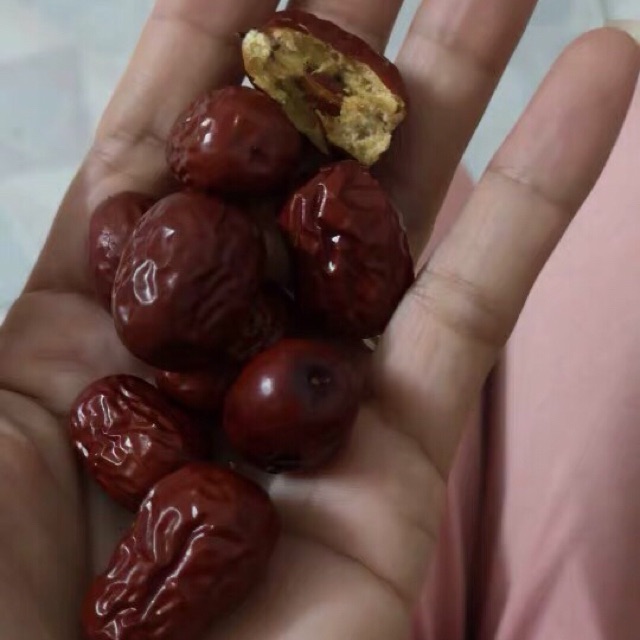 Táo tàu đỏ Tân Cương Trung Quốc loại 1 quả vừa 500g | BigBuy360 - bigbuy360.vn