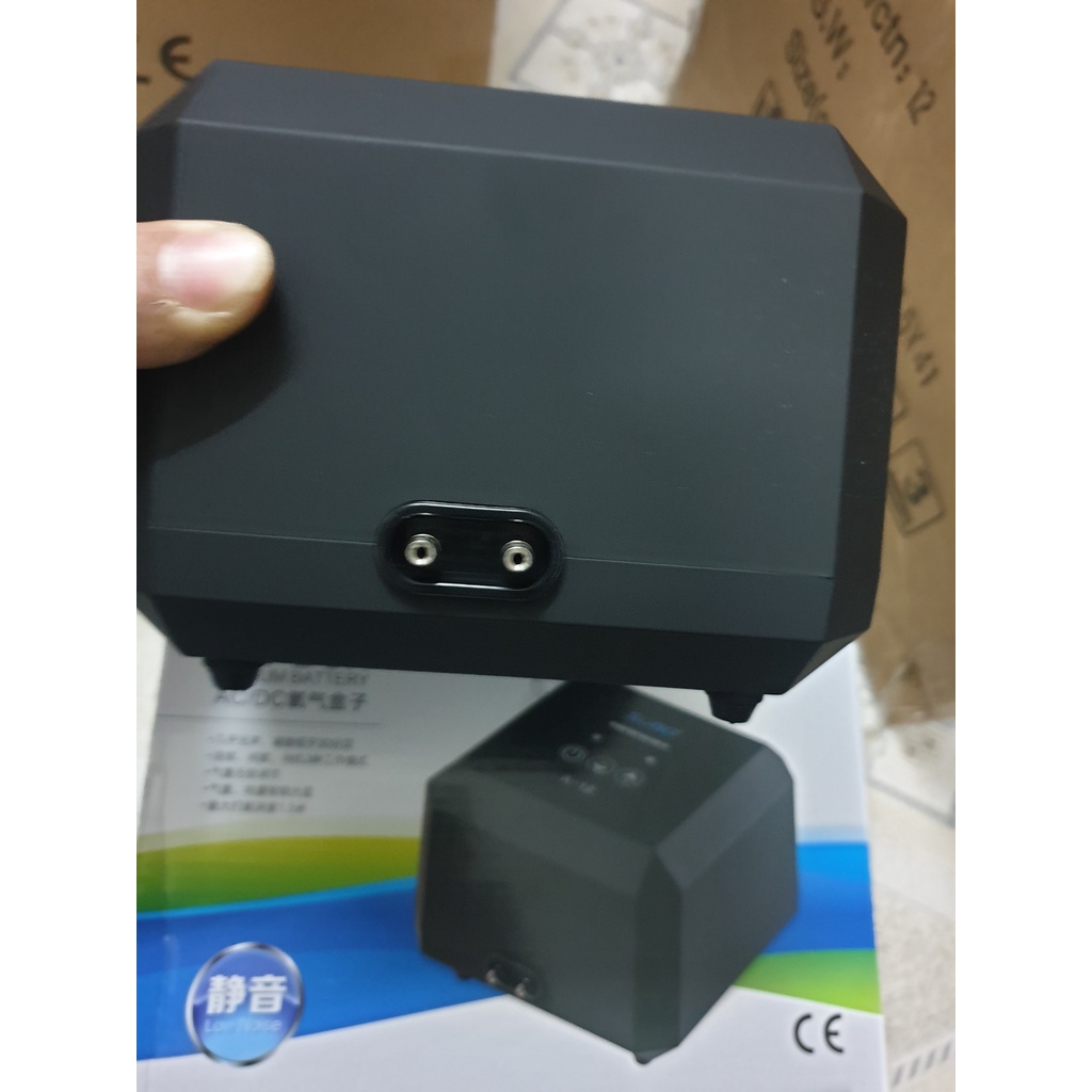 Máy Sủi Oxy Tích Điện Siêu Êm 2 Vòi Sobo A-12F  - Máy Sủi Oxy Cho Bể Cá