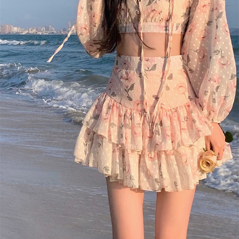 Bộ Áo Croptop Nhẹ Nhàng+Chân Váy Ôm Xinh Xắn Dành Cho Nữ