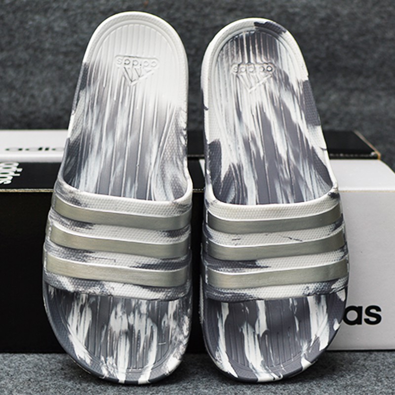 Dép Adidas Duramo Camo chính hãng màu trắng xám sọc bạc