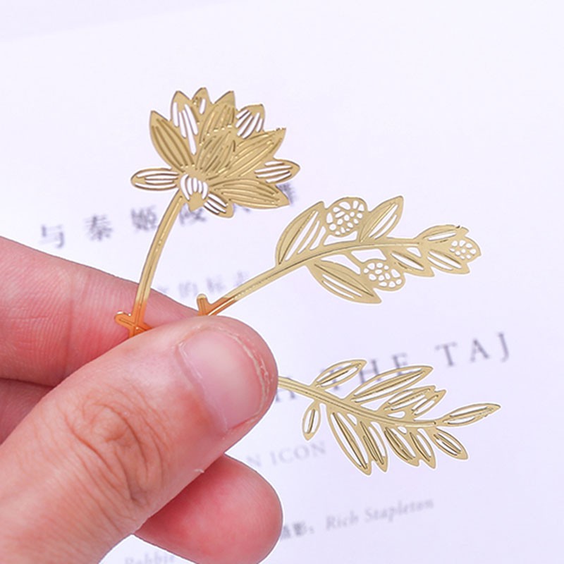 Thẻ đánh dấu trang sách bằng kim loại nhiều hình dạng xinh xắn