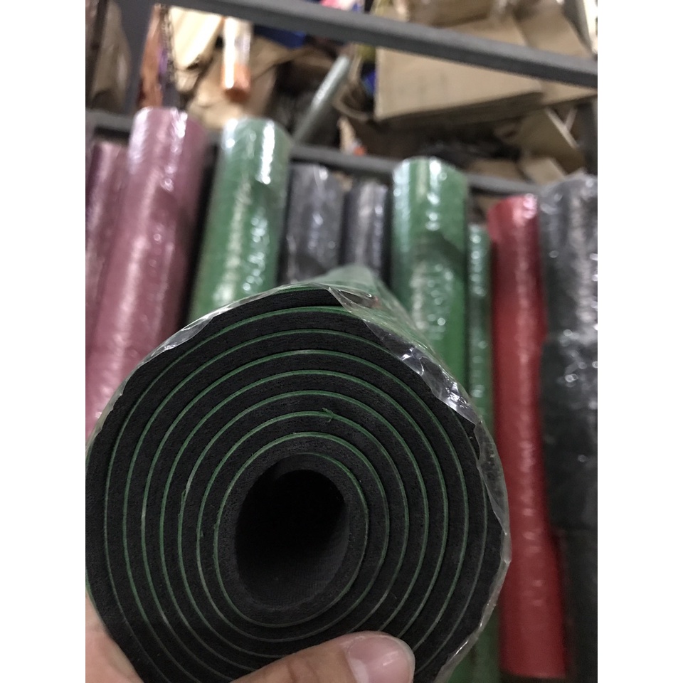 Thảm Định Tuyến PU  Cao Cấp,Do Bị Lỗi Phần đầu Thảm và vết lằm do chèn ép hàng nặng lên