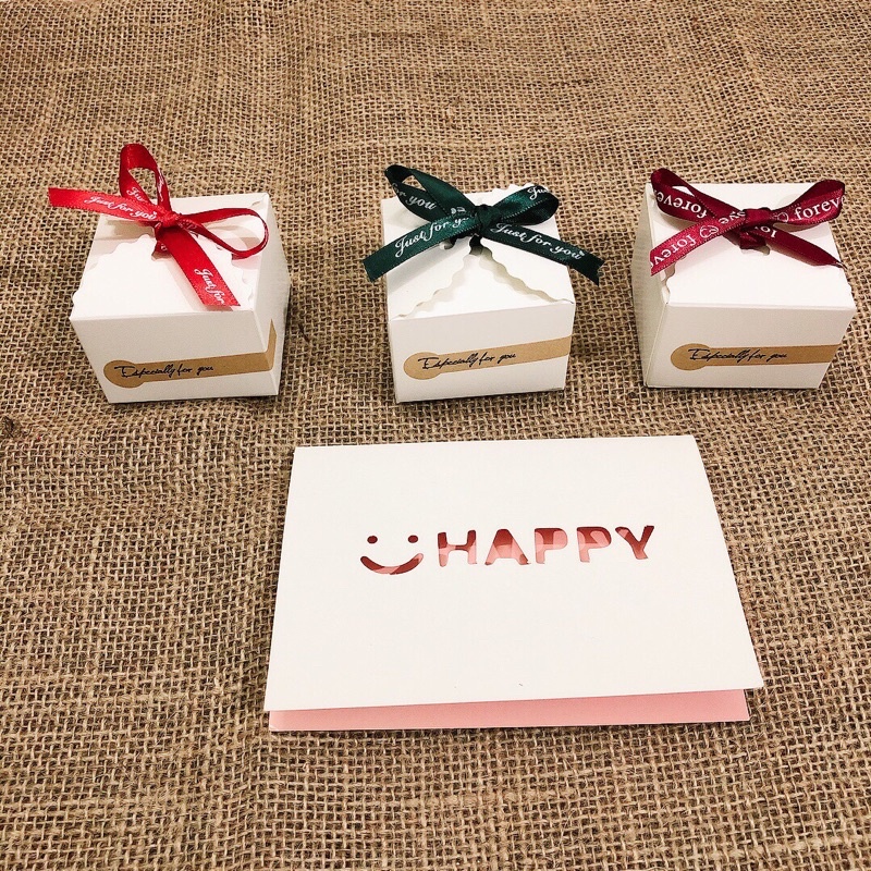 Hộp kẹo cưới, sinh nhật, quà tặng Sô cô la Kisses