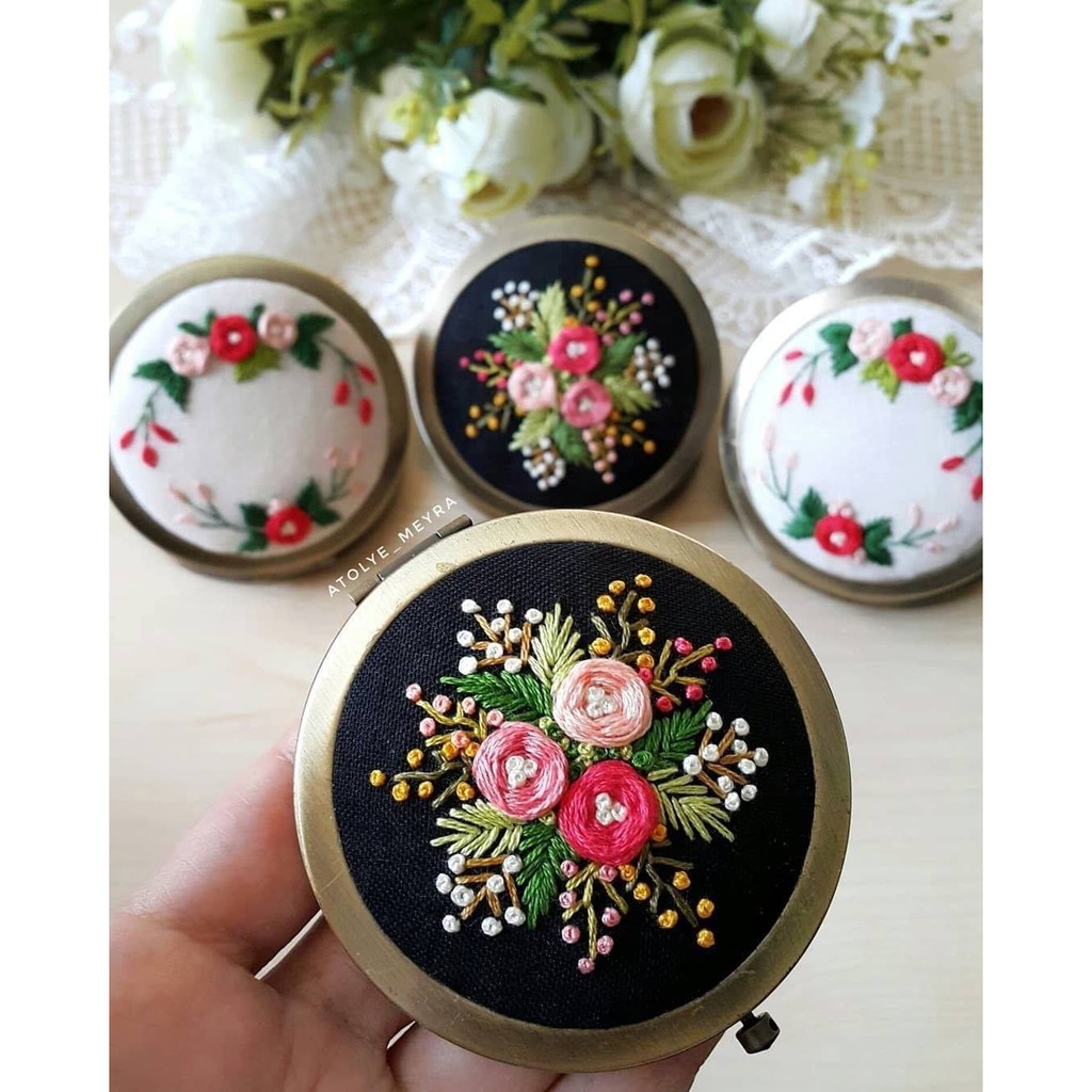 Gương cầm tay Thêu Handmade  - LỘC Homeis