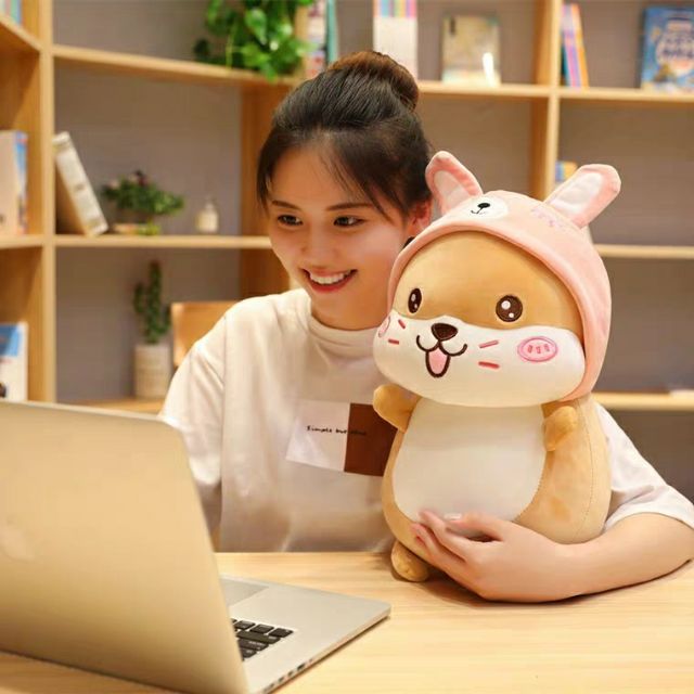 Gấu bông gối ôm chuột hamster mũ hồng vải co dãn 4 chiều Hàn Quốc