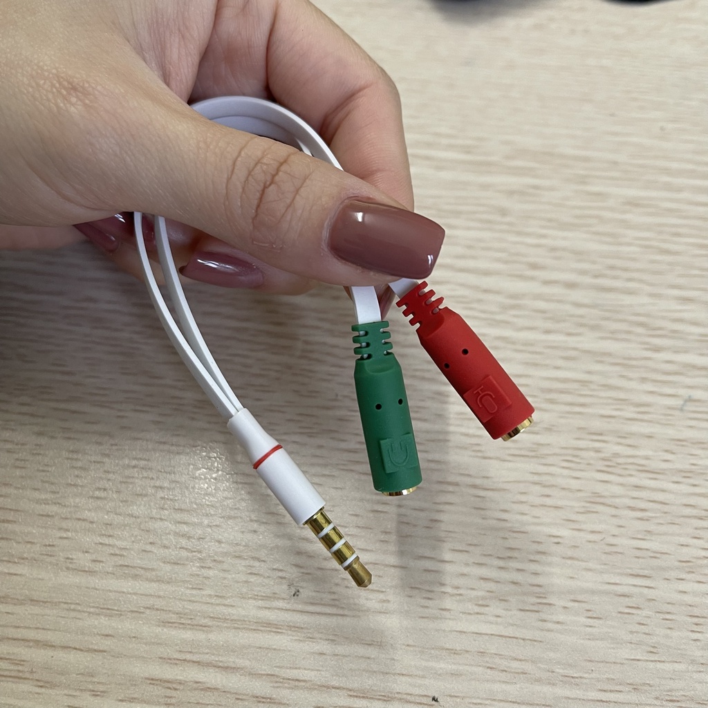 Dây cáp chia Audio 3.5mm ra míc và loa