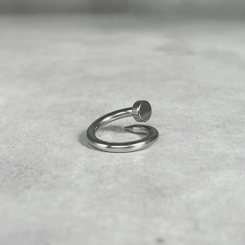 Nhẫn kiểu dáng hình chiếc đinh thép titan không gỉ