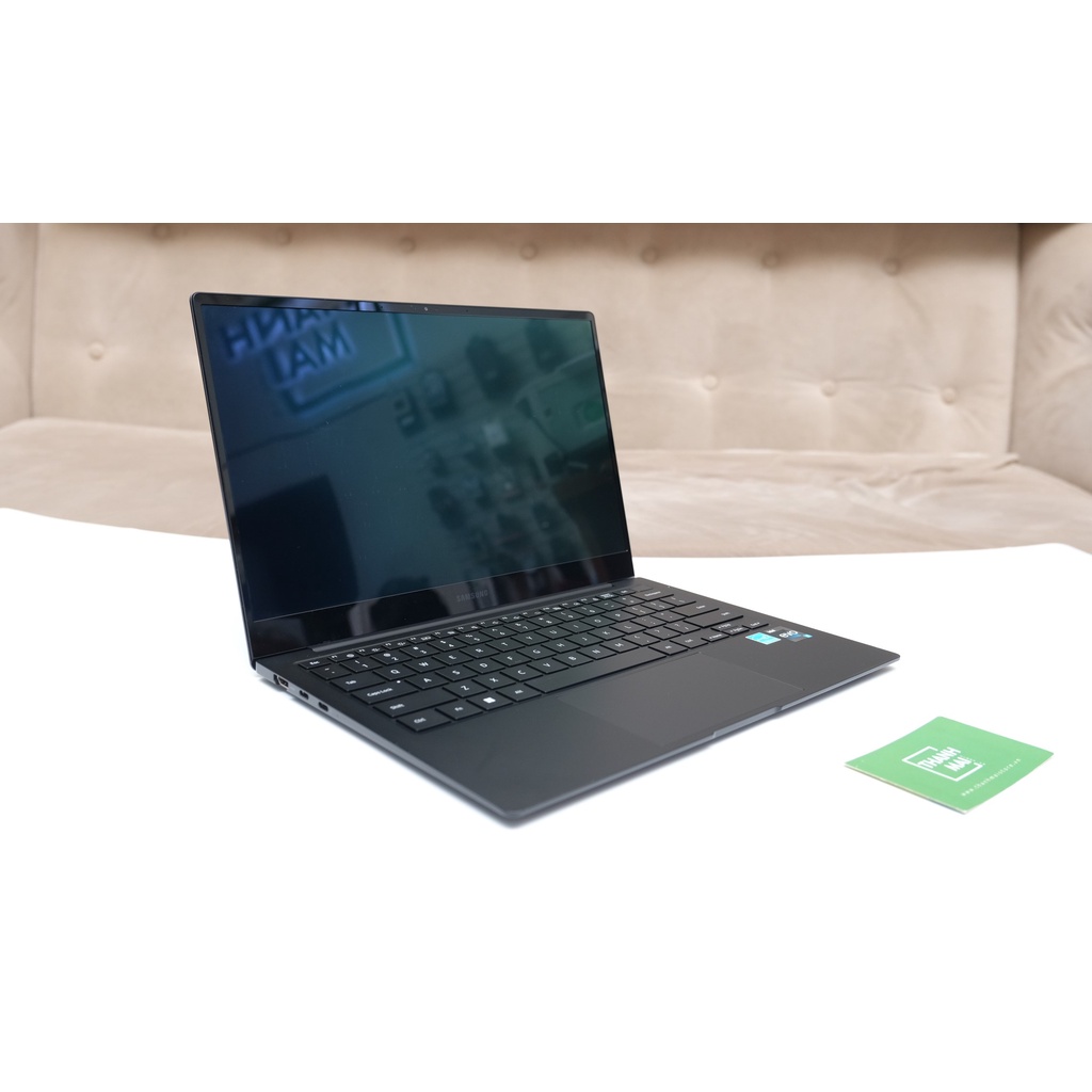 Laptop Samsung Galaxy Book 2 Pro/ Core i5-1240P/ Ram 8GB/ SSD 256GB/ 13.3″ FHD AMOLED Display/ Intel Iris Xe Graphics