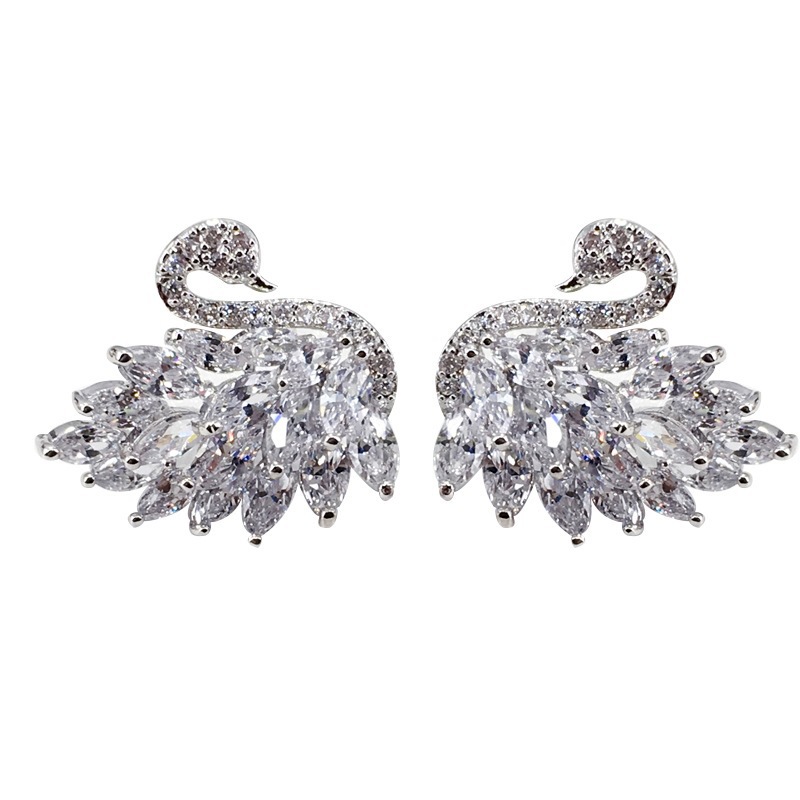 Đôi Khuyên Tai Hình Thiên Nga Phong Cách Hàn Quốc Thời Trang Cho Nữ