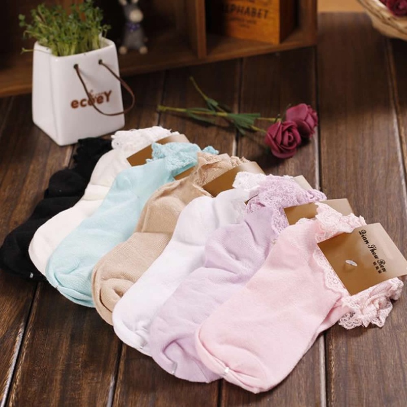 Đôi Vớ Công Chúa Phối Ren Xếp Nếp Phong Cách Vintage Ngọt Ngào Cho Nữ Mới