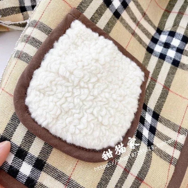 Áo khoác lông cừu hoạ tiêt Bbr mặc được 2 mặt