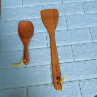 Bộ 2 món muôi cơm và xản xào gỗ tự nhiên