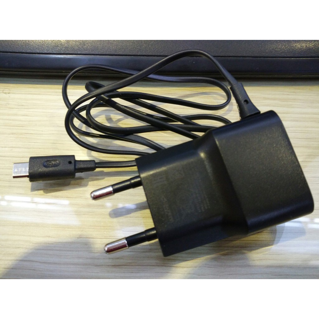 Sạc Nokia zin chân dẹt chính hãng