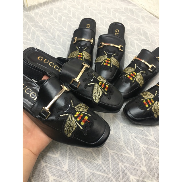 GIÀY SỤC DA KHUY TRÒN, HOẠ TIẾT THÊU HỔ,THÊU ONG (3 Mẫu) | BigBuy360 - bigbuy360.vn