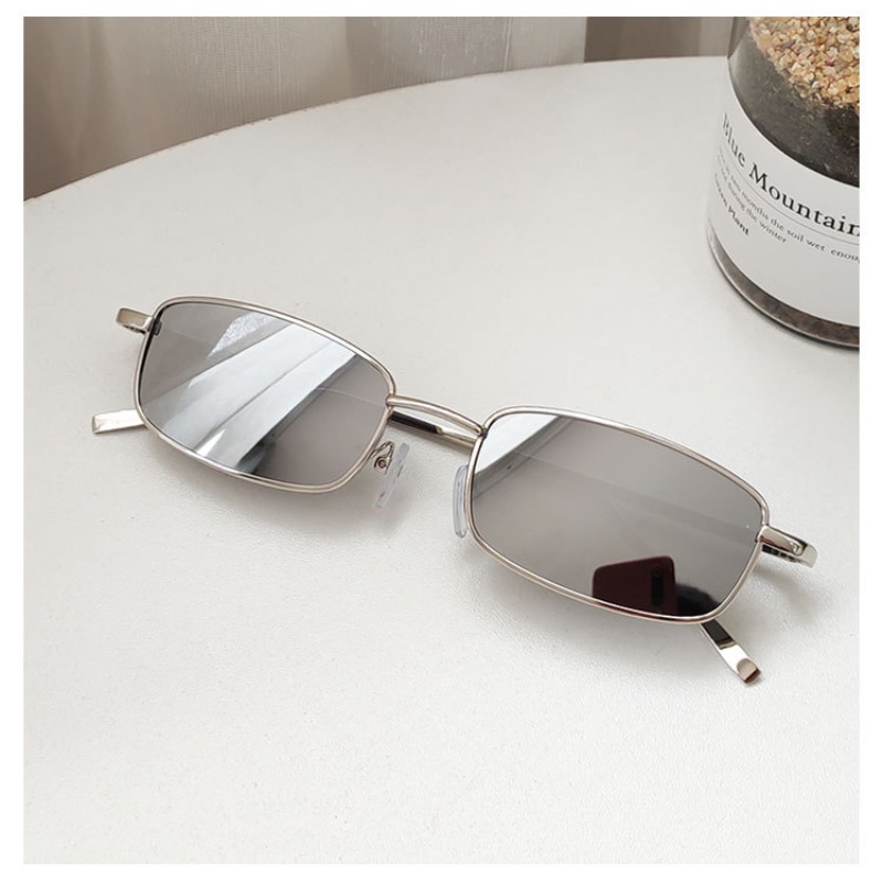 (KIQI-FASHION) COD Kính Mát Chống Tia UV Phong Cách Retro Thời Trang Cho Nữ