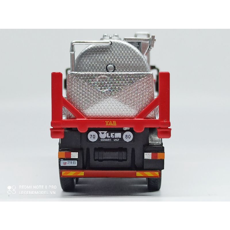 Mô hình xe cứu hỏa IVECO 380E Italia 2005