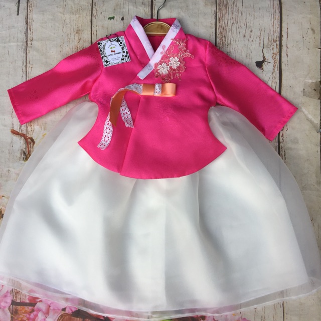 Hanbok cho bé ảnh thật