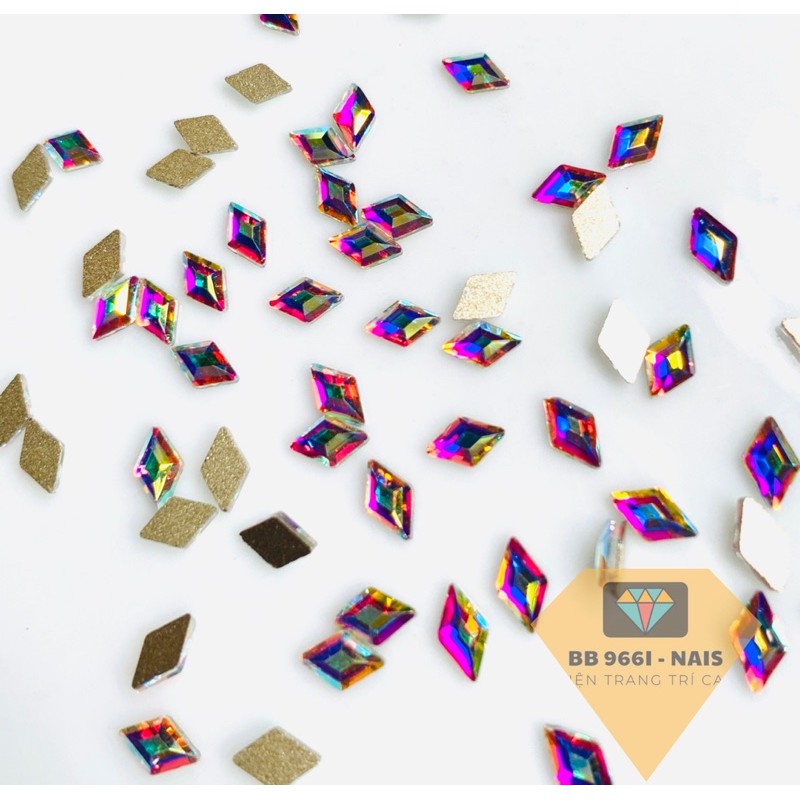 Trang trí móng nail