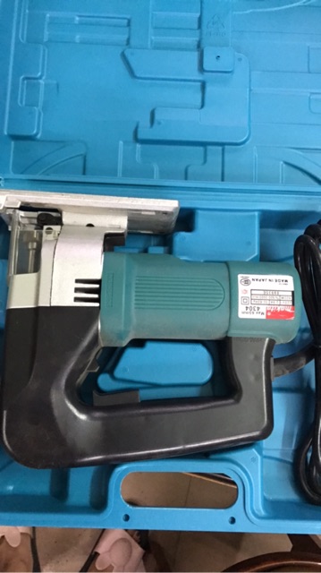 Máy cưa lọng makita 4304