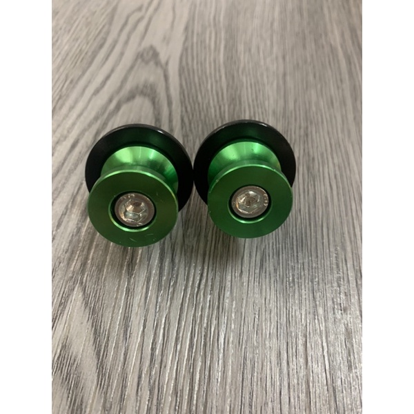 Gù nâng bánh sau xe Motor