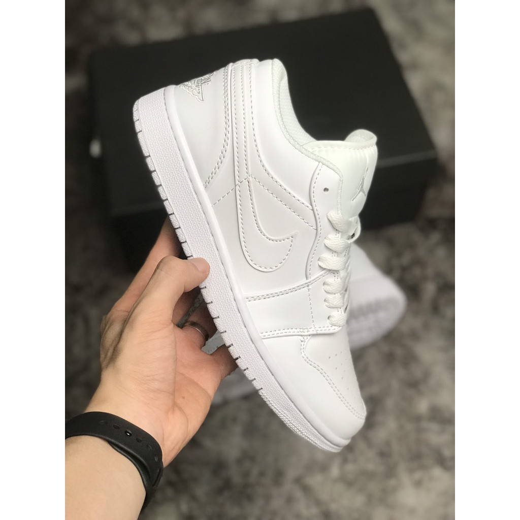 [KELLY SNEAKERS] Giày Thể Thao Sneaker Jordan 1 Low TripleWhite - Bản Cao Cấp (Ảnh Thật + Hàng Sẵn)