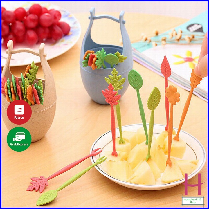 Bộ 10 xiên hoa quả Việt Nhật 3399 kèm giỏ đựng dễ thương hình trái tim ở cán cầm ,Bộ dĩa xiên hoa quả an toàn { H }