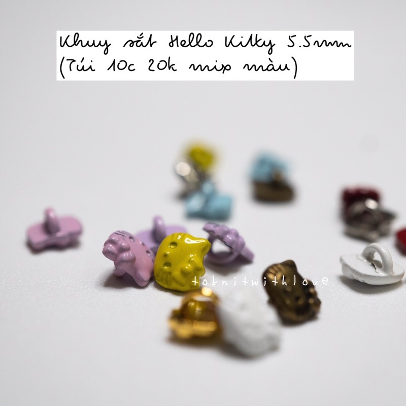 Khuy sắt hình Hello Kitty size 5.5mm (túi 10c 20k mix màu)