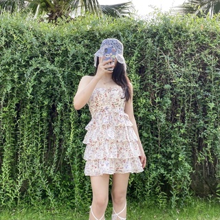 Đầm trắng voan hoa nhí dáng xòe
