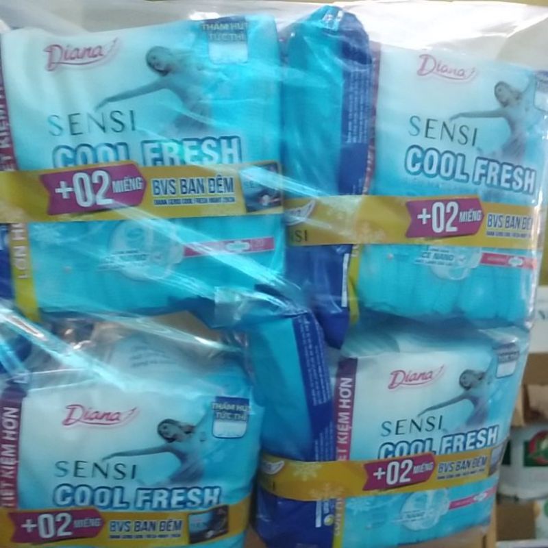 Siêu Rẻ Gói Lớn 20 Miếng×4 Bịch Diana Sensi Cool Fresh Siêu Mỏng Cánh
