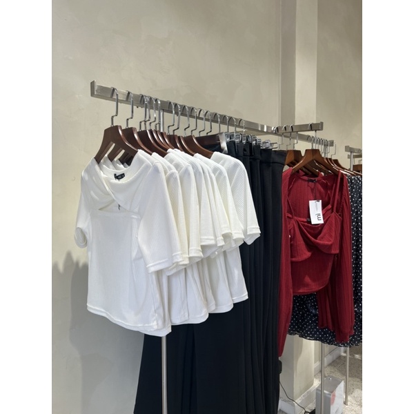 ÁO XOẮN CỔ TAY NGẮN ARI - ARI TOP