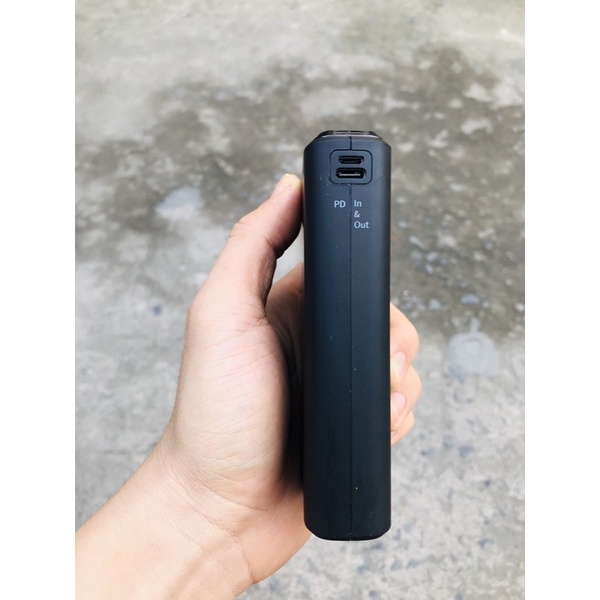 Sạc Dự Phòng QuickCharge 3.0 UMetravel Trip20000 Dung lượng 20.000mAh xả kho hàng trưng bày nobox có tặng cáp ảnh thật