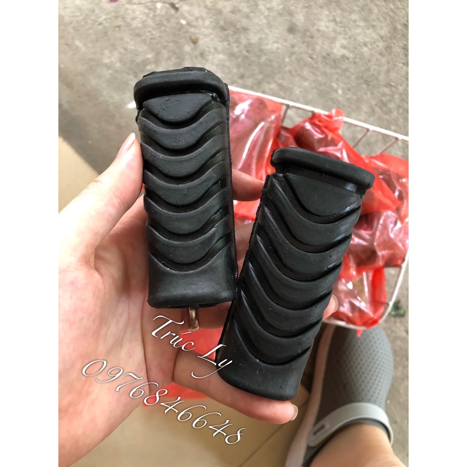 Để chân cao su, cao su để chân trước sử dụng cho xe wave 110, wave s110, RS, Wave S, Future, dream, wave nhỏ (1 cặp)