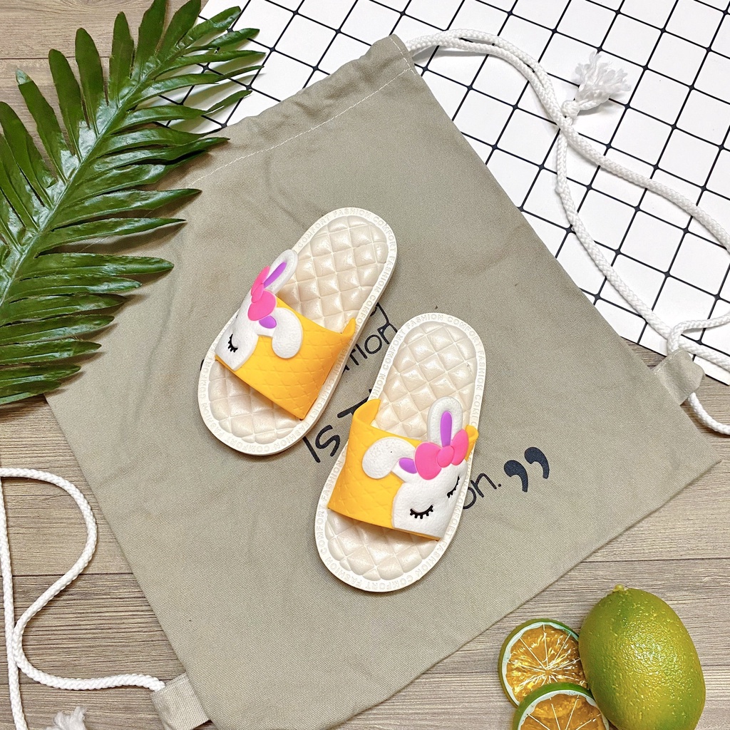 Dép quai ngang nhiều màu cho bé gái họa tiết thỏ xinh xắn - TT418
