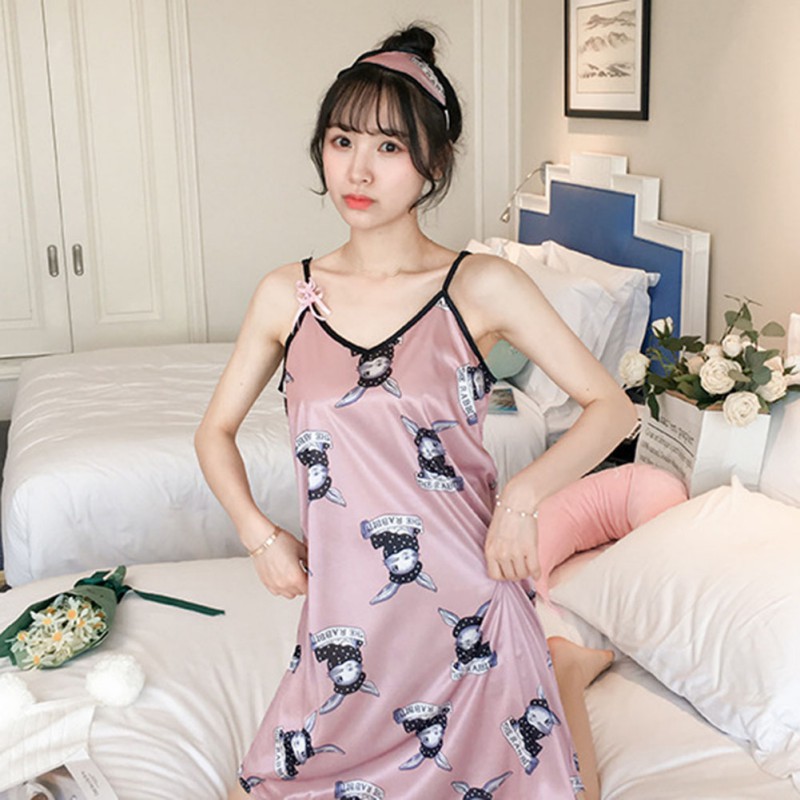 Đầm ngủ dây sát nách thiết kế quyến rũ cho phái nữ