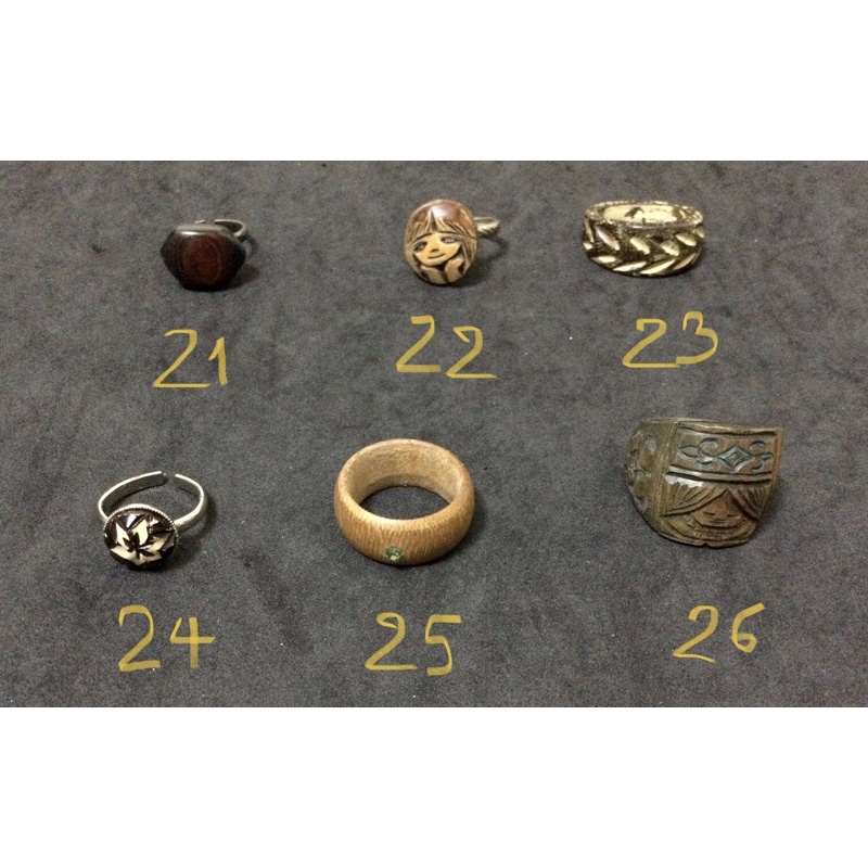 Nhẫn gỗ thủ công