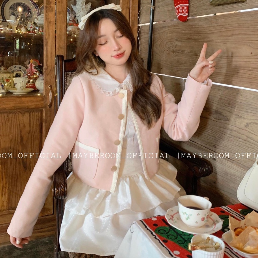 Set Áo Khoác Hồng Pastel Viền Ren Cúc Vàng Lót Gió Siêu Ấm mix Sơ mi Cổ Sen Ren Cùng Chân Váy Xoè Merry Set Mayberoom