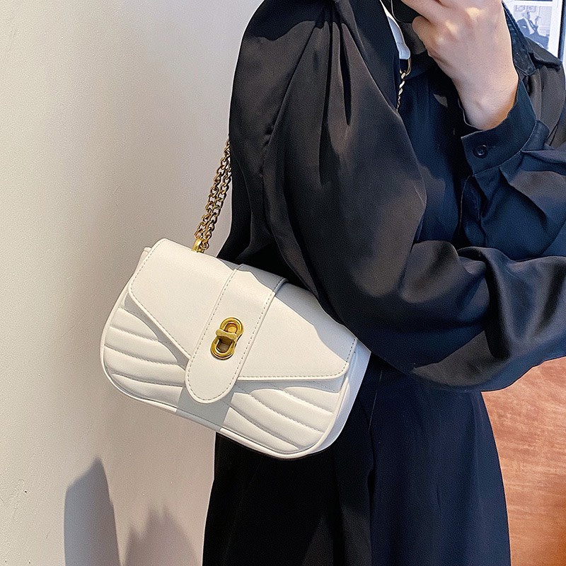 Túi xách đeo chéo nữ giá rẻ đẹp đi chơi phong cách thời trang hàn quốc dễ thương cute DC492