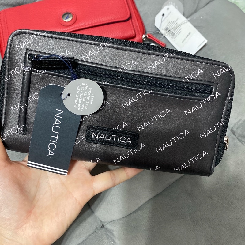 Ví nữ cầm tay nhiều ngăn Nautica size 20