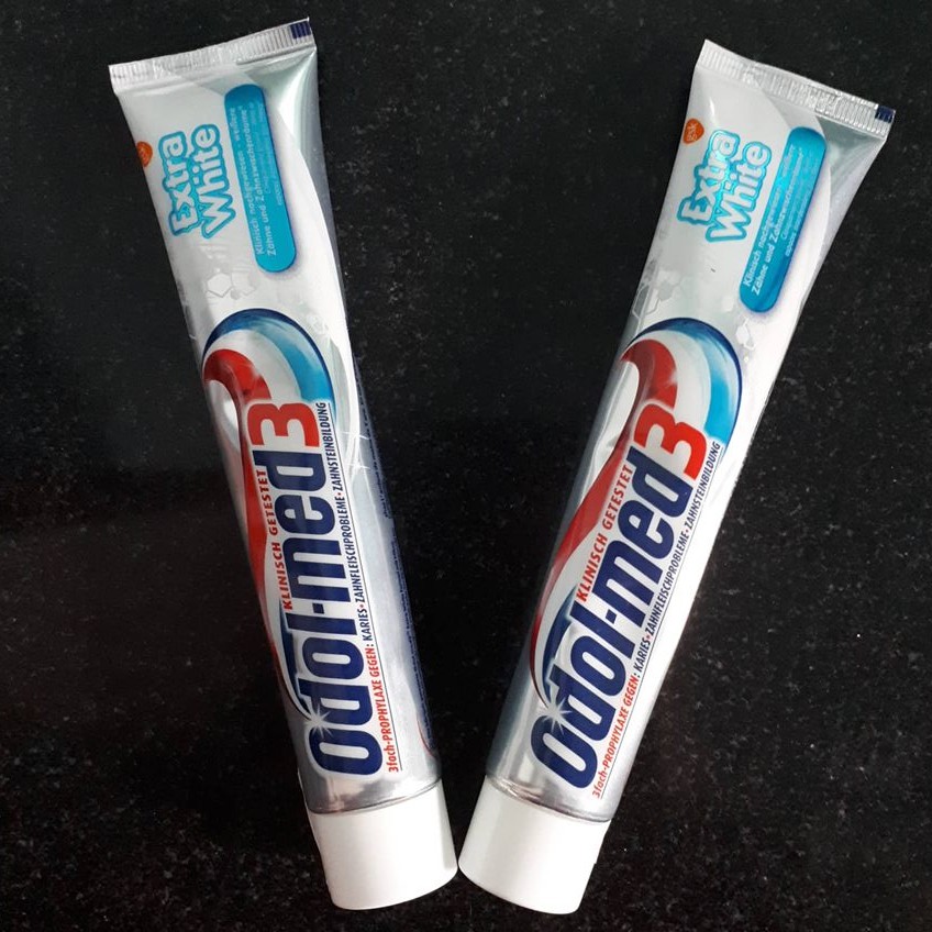 Kem đánh răng làm trắng răng Odol-med 3 Extra White