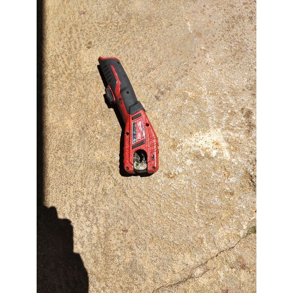 Thân Máy cắt ống đồng milwaukee m 12, 12v ,máy hoạt động OK