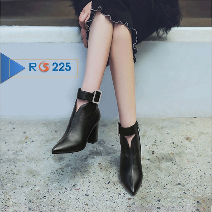 Giày boots nữ cổ ngắn 7p hàng hiệu rosata đẹp màu đen thời trang ro225